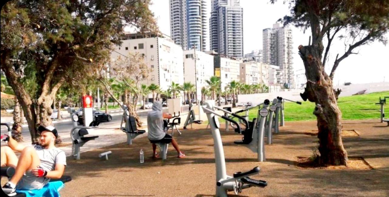 7 Hotel Apartment Short Time Tlv Bat Yam Eksteriør billede