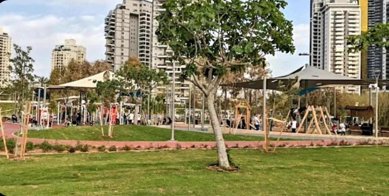 7 Hotel Apartment Short Time Tlv Bat Yam Eksteriør billede